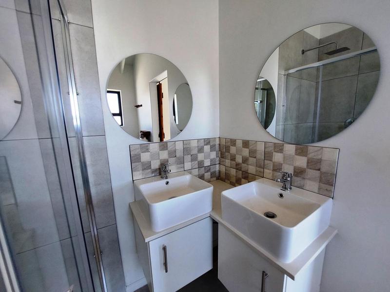 3 Bedroom Property for Sale in Shelley Point Western Cape